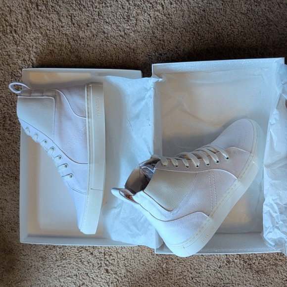 STEAL DEAL‼️Thakoon Women's Classic White Sneakers - Picture 8 of 17